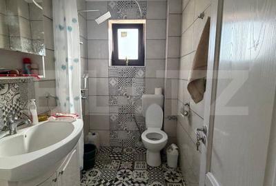 Casă cu 5 camere cu Teren 1000 Mp în Șcheia