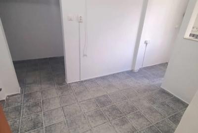 Apartament cu 2 camere semidecomandat în Blașcovici