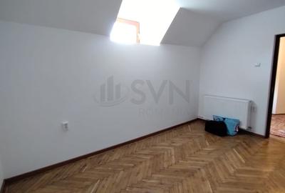 Apartament cu 3 camere decomandat în Capitale - 7