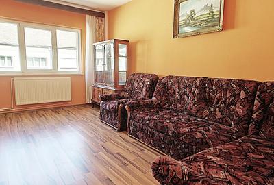 Apartament cu 3 camere decomandat, mobilat în Hipodrom 4 - 6
