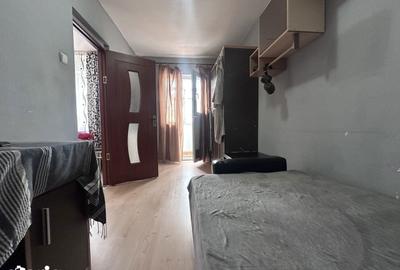 Apartament cu 3 camere în Micro 4 - 6