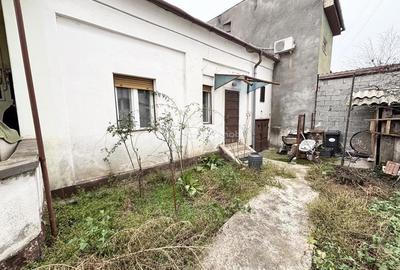 Casa central - 115 mp util - curte - 2