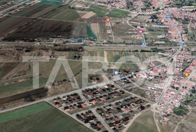 Teren de 596 mp, în Cristian - 2