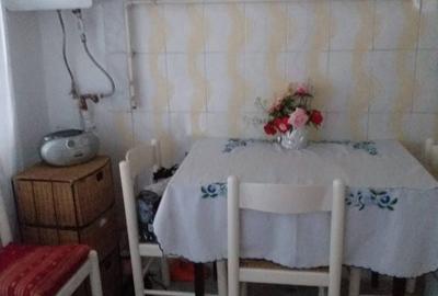 Casă cu 6 camere cu Teren 1000 Mp în Măgureni