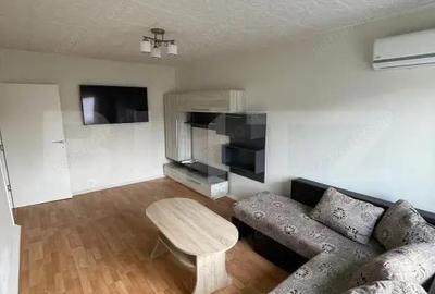 Apartament cu 3 camere, 64 mp, zona Podul De Fier - 2