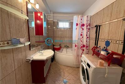 Casă individuală cu 8 camere cu Canalizare în Păulești - 21