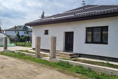 Casă cu 3 camere în Valea