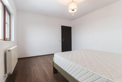 Apartamentul Tragis – spațios și bine compartimentat – - 22