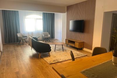 Apartament cu 3 camere decomandat, mobilat în Hipodrom 2