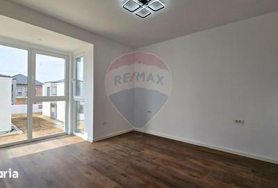 Casă cu 4 camere cu Teren 187 Mp în Tunari - 5