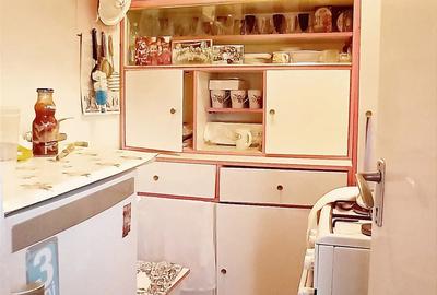 Apartament cu 2 camere de vanzare - Zona Micro 14 - 2