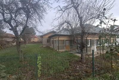 Casă cu 6 camere în Pârscov - 8
