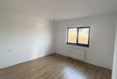 Casă cu 3 camere în Valea Adâncă - 2