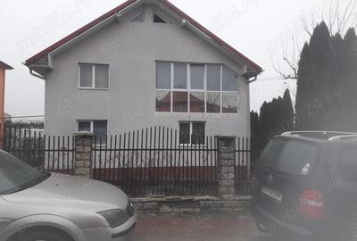 Casă în Central - 1