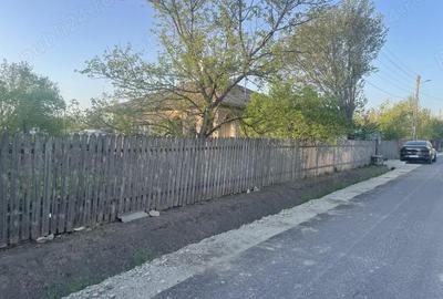 Casă cu 4 camere în Central - 1