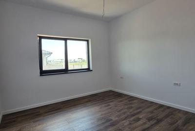 Casă cu 4 camere cu Teren 523 Mp în Clinceni - 12