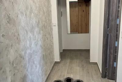 Apartament cu 2 camere semidecomandat, mobilat în Tractorul - 6