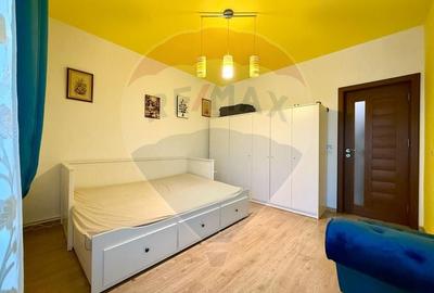 Apartament cu 3 camere de vanzare loc de parcare si teren Constanta - 17