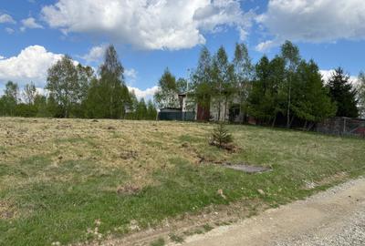 Teren intravilan 1000 mp in satul Pestera, Comuna Moieciu la 12 km de Bran - 2