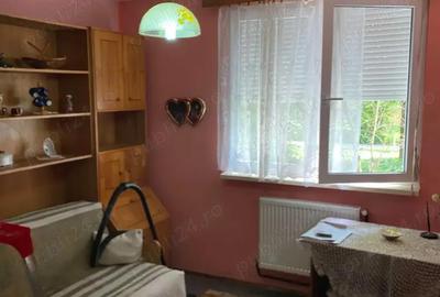 Apartament 3 camere, Aleea Clabucet , Carpati 1 , parter, 54.000 neg. - 2