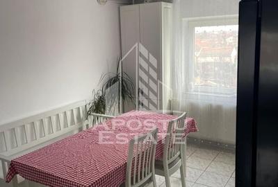 Apartament 2 camere, decomandat, centrala proprie, renovat, Freidorf. - 2
