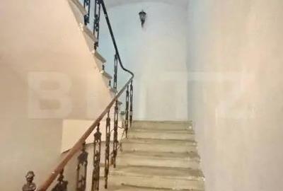 Pod spai?os, transformabil in apartamente, 285 mp, Pia?a Sfatului - 5