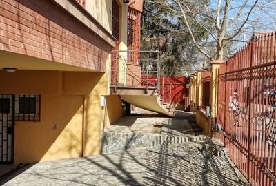 Vila str Garlei cu garaj dublu - 1