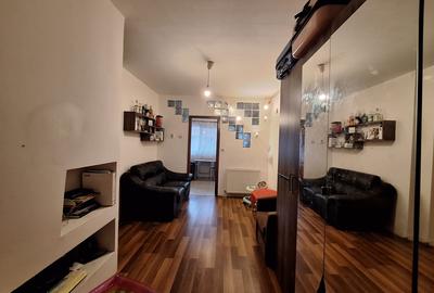 Apartament cu 2 camere semidecomandat, mobilat în Florești - 4