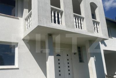 Casă cu 5 camere cu Teren 1755 Mp în Central - 9