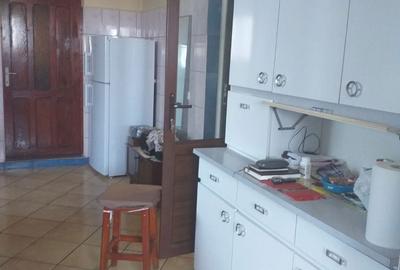 Casă cu 2 camere în Floroaica - 1