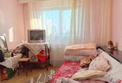 Apartament 2 camere semidecomandat zona Milcov Apartament 2 camere semidecomandat zona Milcov - 3