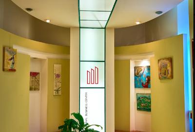 Birou, de 377.23001098633 mp, în Universitate - 10
