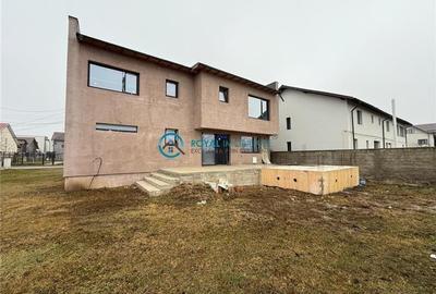 Royal Imobiliare - Vanzare vila in zona Strejnicu - 2