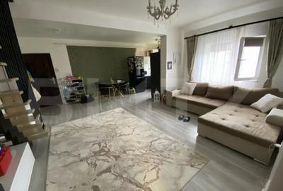 Apartament cu 4 camere decomandat în Central - 4