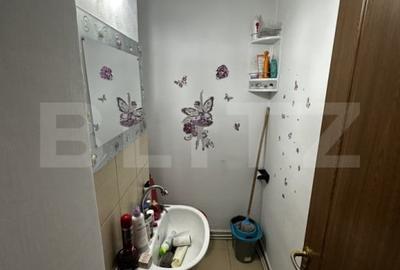 Apartament de vanzare, cu 3 camere, 70 mp, zona 14 Mai - 7