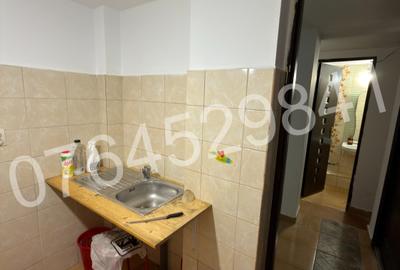 Vanzare garsoniera zona Hala Traian-Calea Călărasilor,Str. Traian 87 - 11