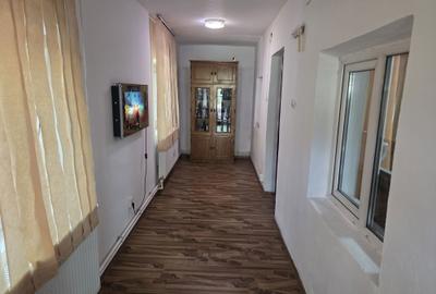 Casă cu 4 camere în Corabia - 10