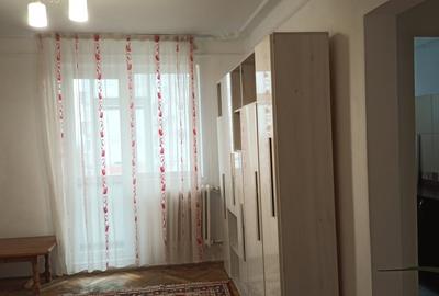 Ap. 2 camere de închiriat - 1