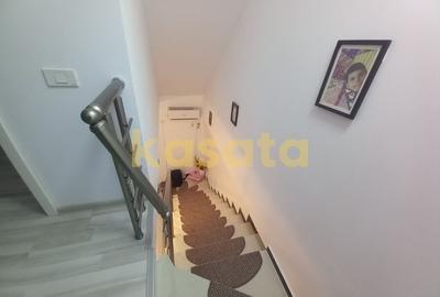 Casă cu 5 camere cu Canalizare în Sud - 38