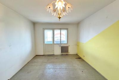 Apartament cu 3 camere, cartier Aurel Vlaicu, etaj intermediar - 7