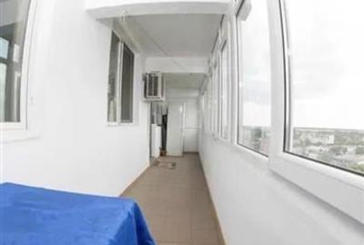 Apartament cu 3 camere decomandat, mobilat în Giurgiului