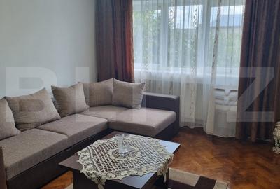 Apartament de vanzare, cu 3 camere, 71 mp,  zona Micro 16 - 2