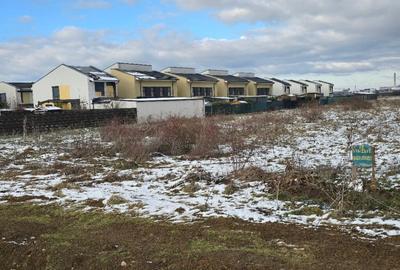 Teren intrav, langa Cart RIVIERA , 1 HA , utilitati , sosea - 8