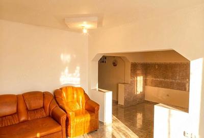 Casă cu 4 camere cu Teren 1040 Mp în Mărăcineni - 8