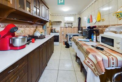 Casa modesta, 2500 mp teren, Domnesti - 6