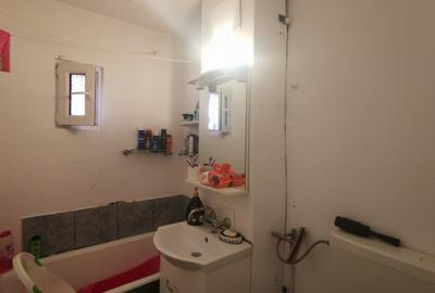 Apartament 2 camere zona Util etaj 1 - 4