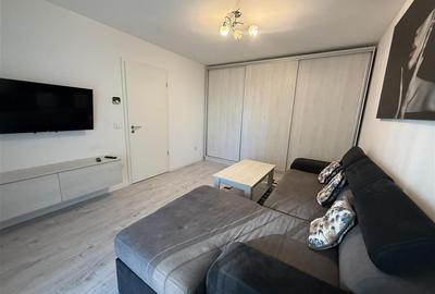 Apartament cu 2 camere decomandat în Tractorul - 21