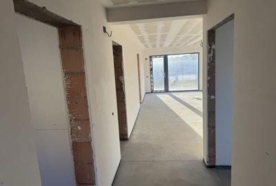 Casă cu 4 camere în Nojorid - 3