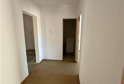 Apartament cu 3 camere decomandat în Central - 12