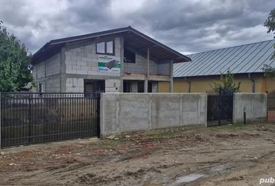 2 case vanzare obrejita - 1